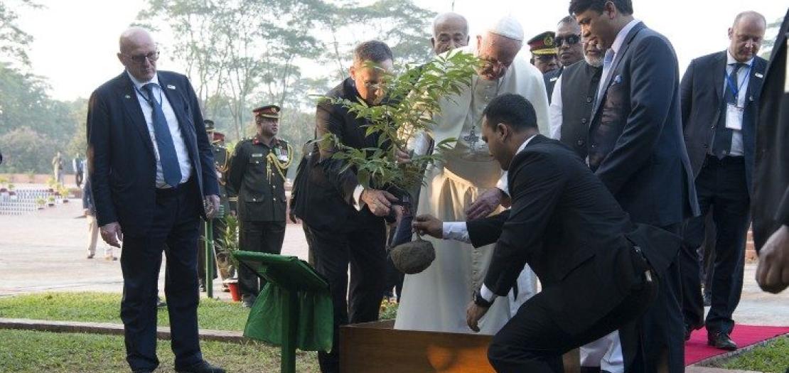 Laudato si’ Pope Francis on the environment Abouna