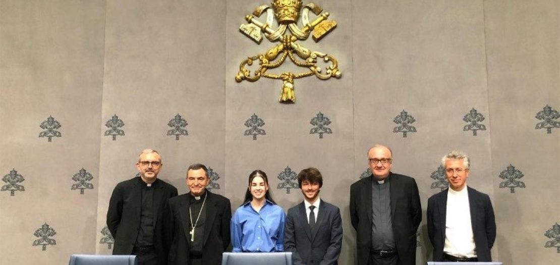 Presenting the Manifesto at the Holy See Press Office