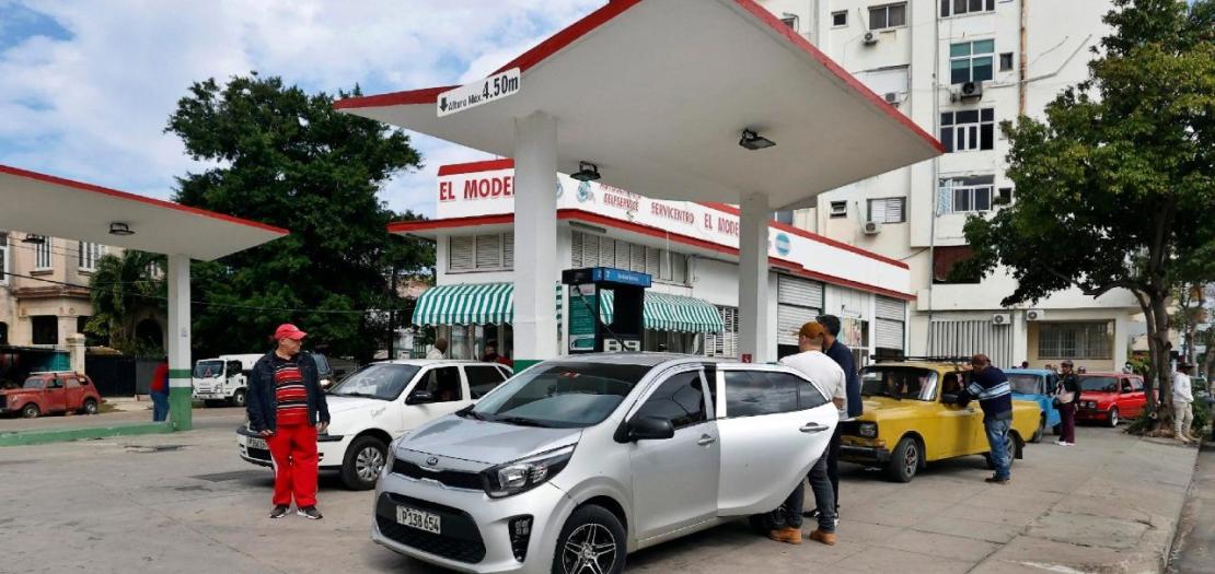 Cubans fill their cars with gas in Havana as new US tariffs limit oil supplies