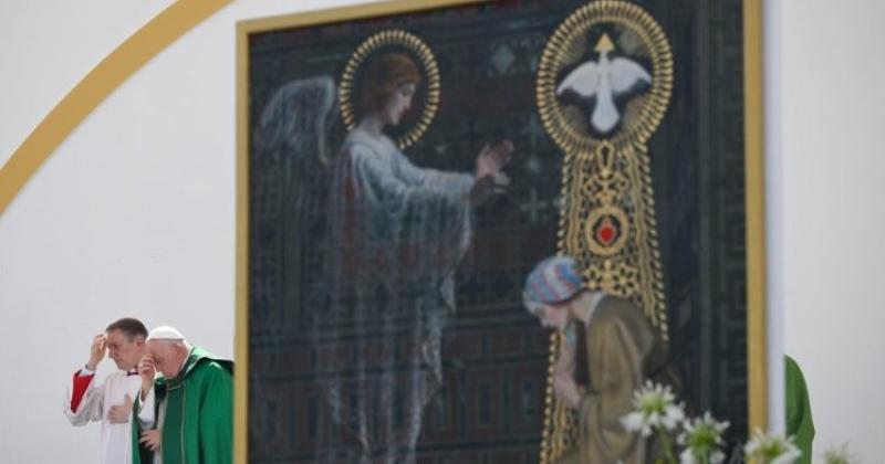 Pope calls for renewed commitment to pray and work for peace | Abouna